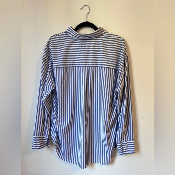 Vineyard Vines Women’s Performance striped button down oversized - Picture 5 of 6